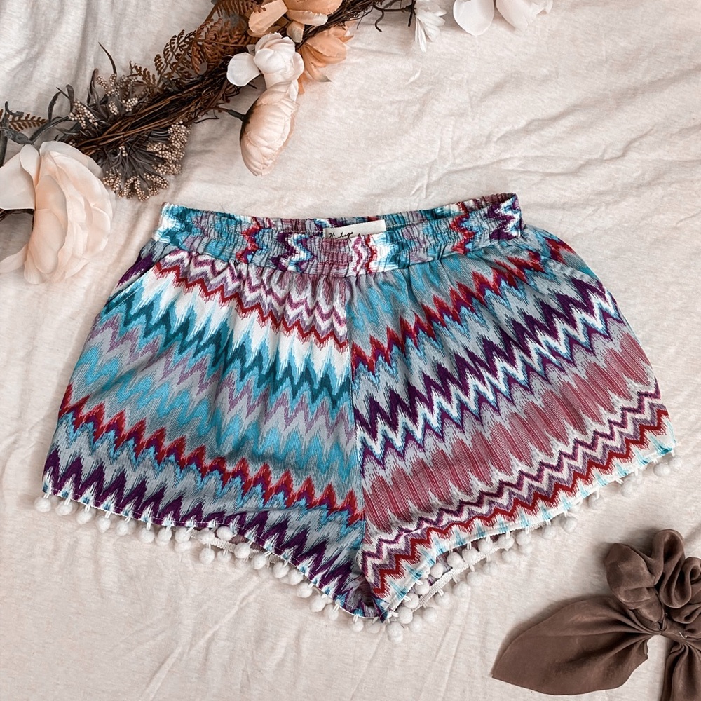 Printed Pom Pom shorts
